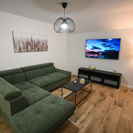 Veliki Apartman Petra Posedarje Buitenkant foto